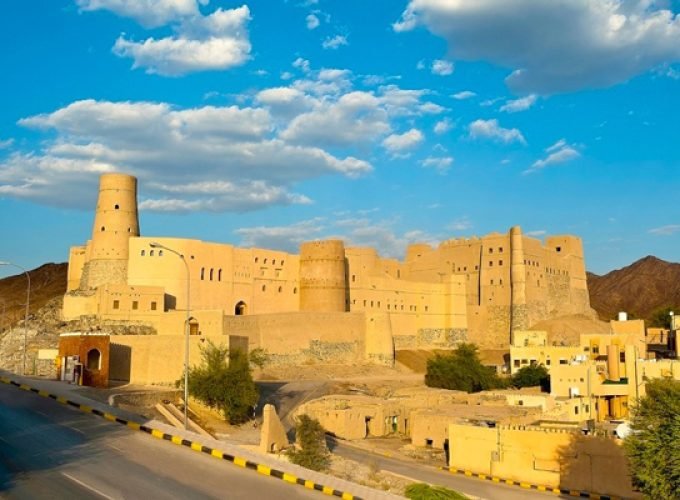 Nizwa, Jabreen & Bahla Full-Day Tour